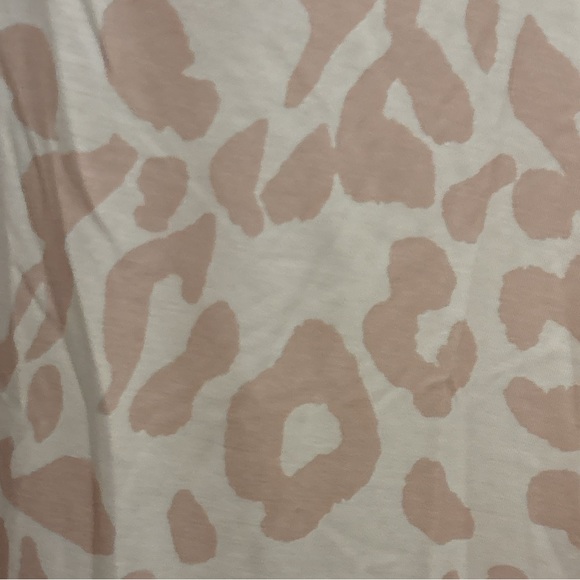 New ENNO Leopard print sleeveless V-neck size XXL. With 2 buttons - Picture 15 of 15